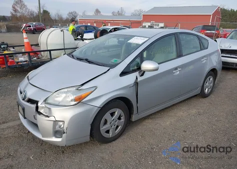 2010 Toyota Prius Iii z USA, uszkodzony, nr VIN JTDKN3DU0A0011784